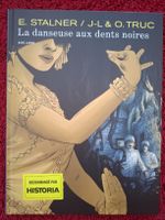 La danseuse aux dents noires