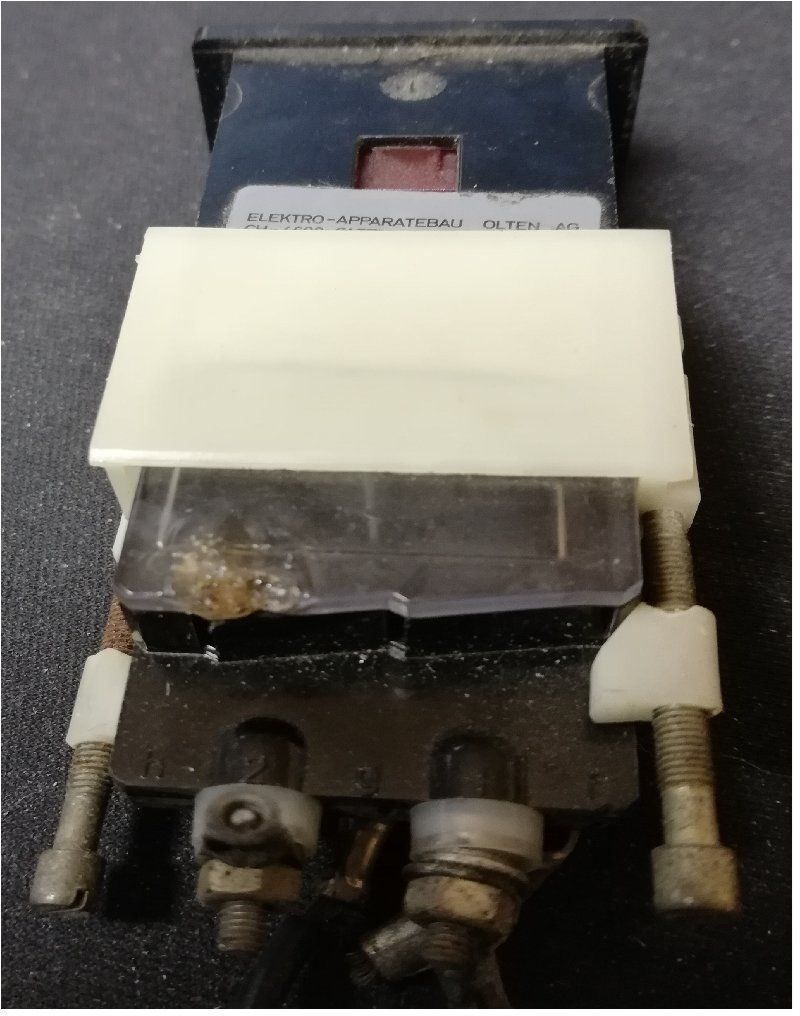 Interruttori: Leuchtdrucktaster rot "Quitt. Alarm" – Usato da Castiel venduto da mc_technik_brocki 1