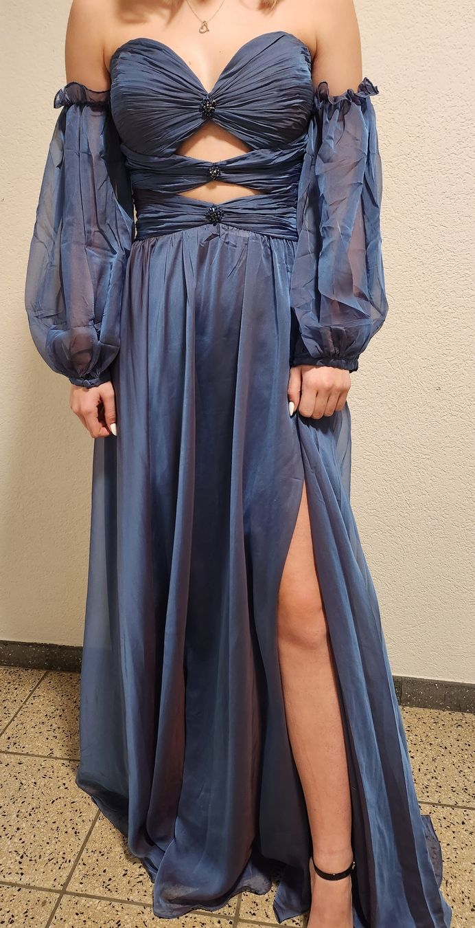 Vestiti: Ballkleid – Nuovo (secondo la descrizione) da Uster venduto da VMT.