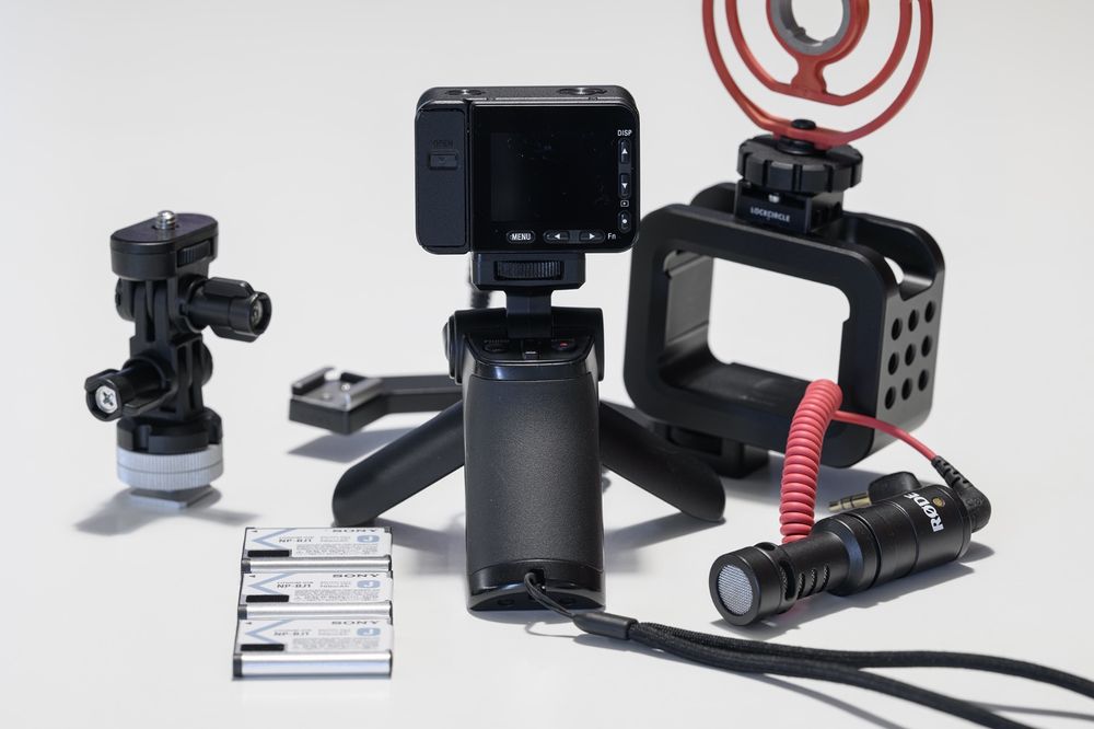 Sony RX0 II (DSC-RX0M2) mit viel Zubehör (Gebraucht) in Horw für CHF ...