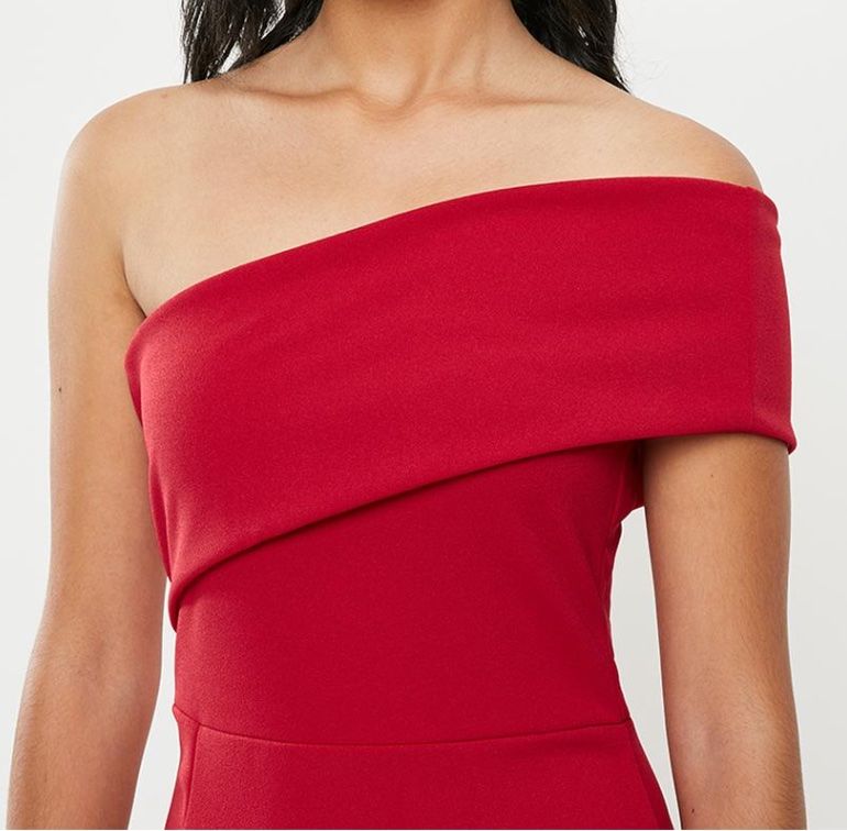 Robes: Robe cocktail rouge – Neuf (Voir description) à Montreux par Izapechee 3