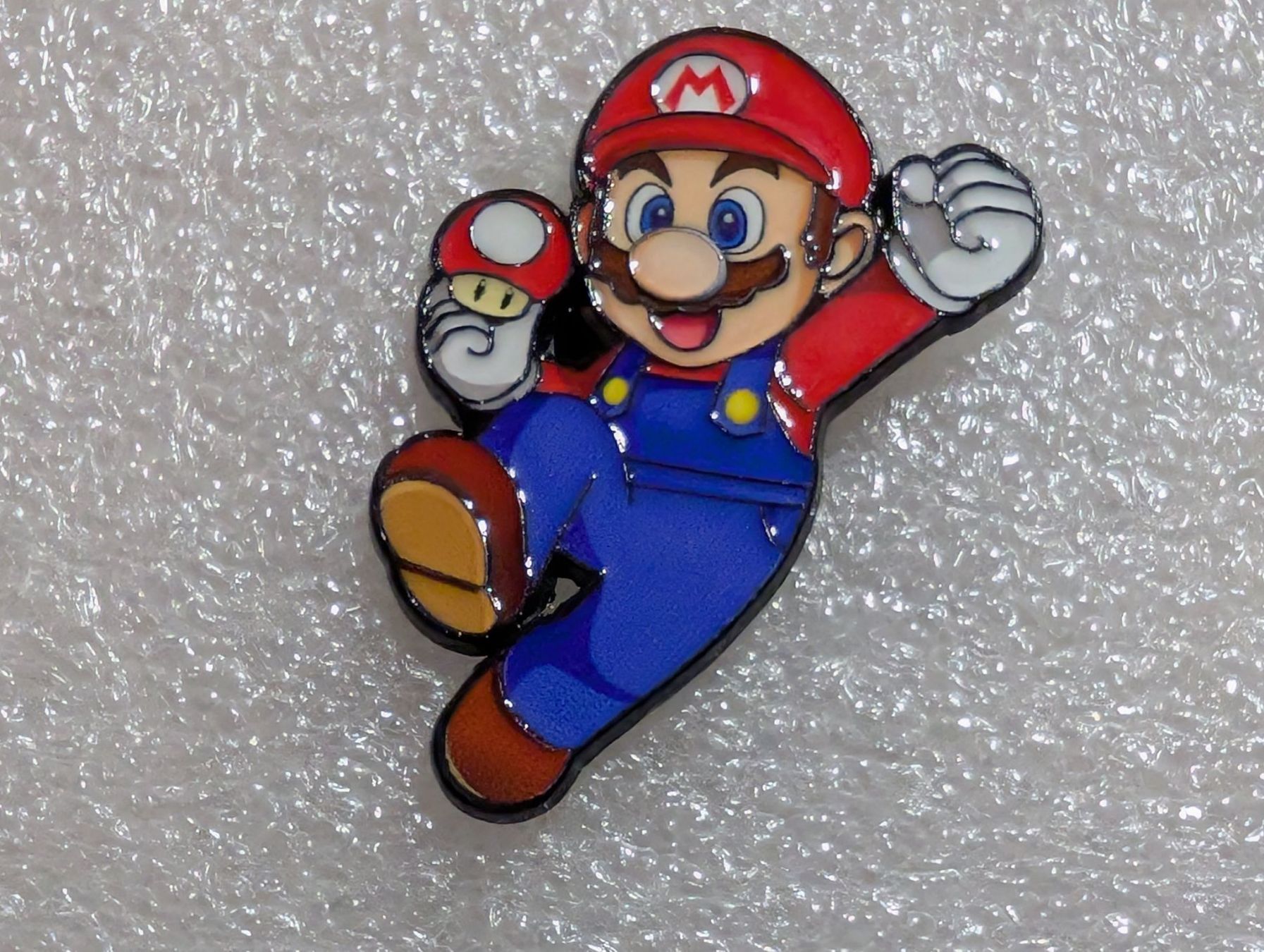 Placchette & Badge: Ansteckpin 169: Super Mario – Usato da Oppligen venduto da Pin-Fall-Shop