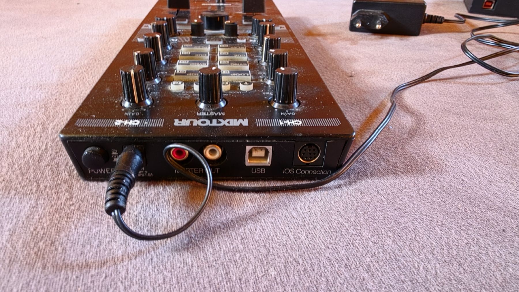 Reloop Platines de mixage: Reloop Mixtour / 2-Kanal-DJ-Controller mit Audiointerface – D'occasion à Bremgarten AG par jos_7svc 1