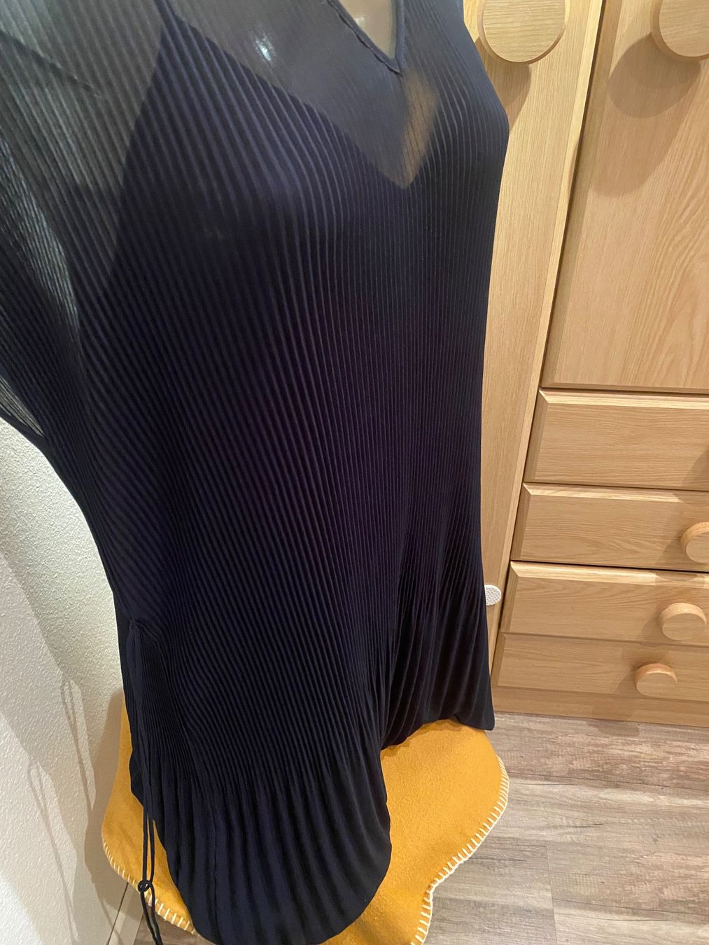 Samsøe Samsøe Vestiti: Samsoe  Damenkleid Plissee Grösse L – Usato da Allenwinden venduto da Obalu 1