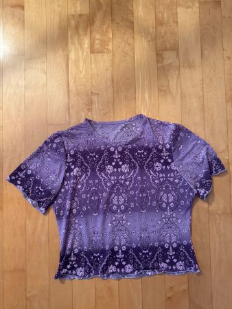 Damen T-Shirt violett mit Muster