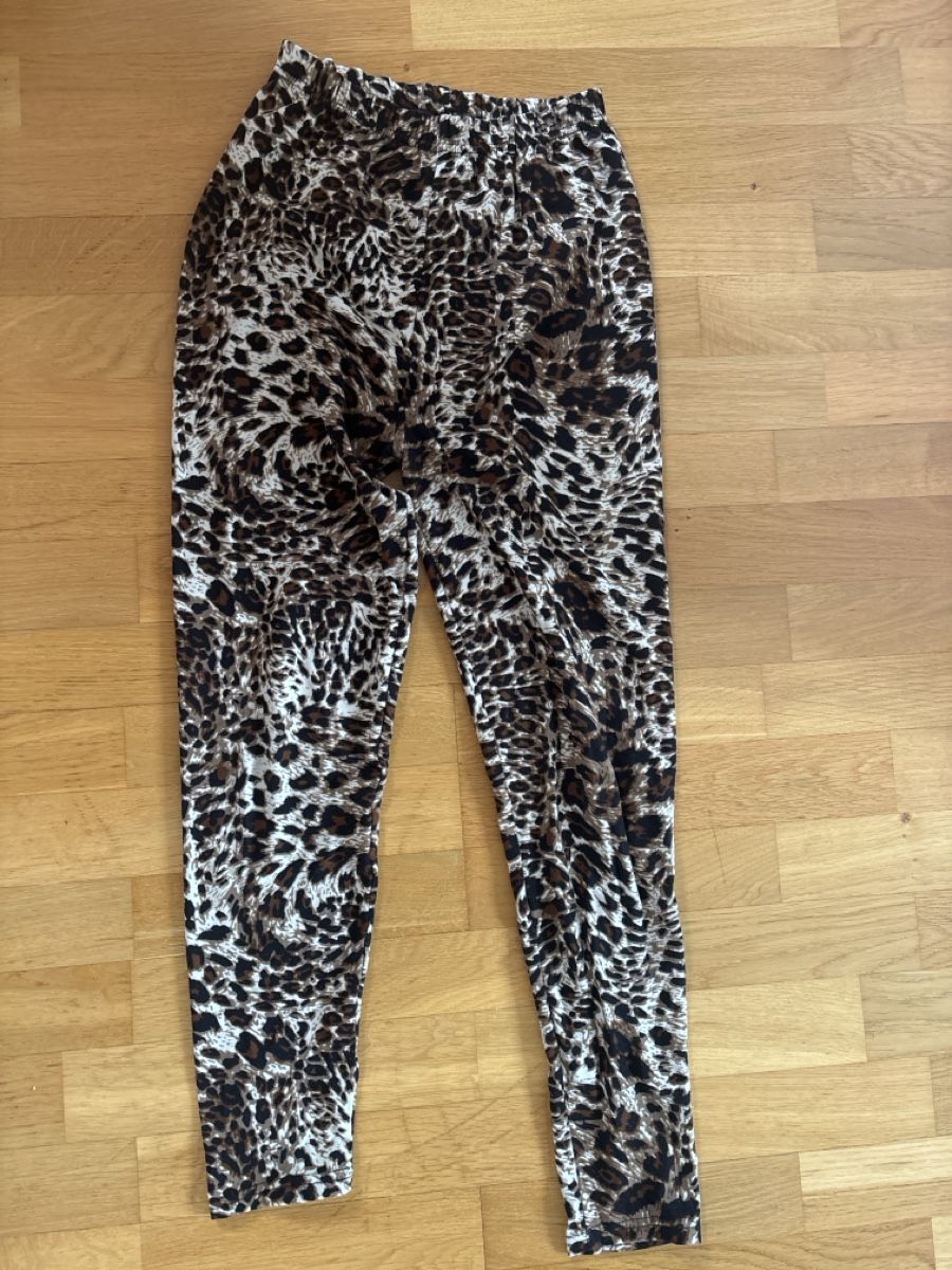 Leggings: Damen Leggings Leopardenmuster elastisch – Nuovo (secondo la descrizione) da Wallisellen venduto da lea_k9fx