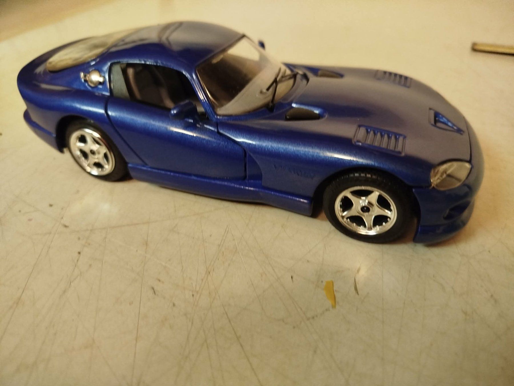 Bburago Modellini d'auto: Viper GTS Coupé Burago – Usato da La Chaux-de-Fonds venduto da Emmaus2300CDF