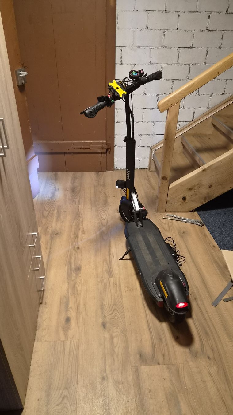 VMAX Kickboard: VMAX E-Scooter E-Trotti – Usato da Beckenried venduto da luca1231 2