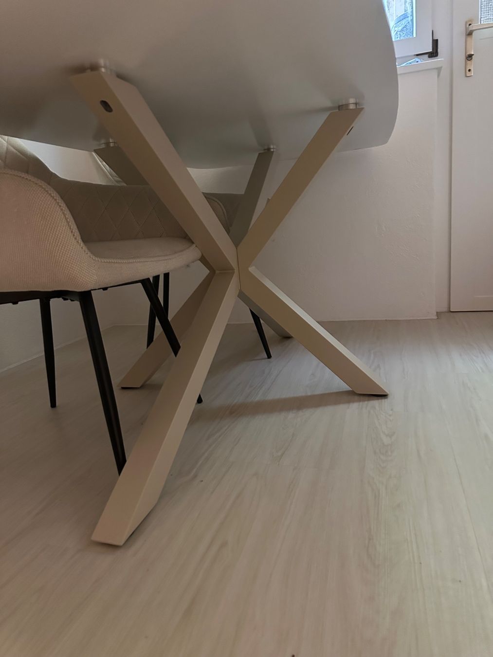 Conforama Tavoli: Esstisch – Nuovo (secondo la descrizione) da Zullwil venduto da Lauxa._2 2