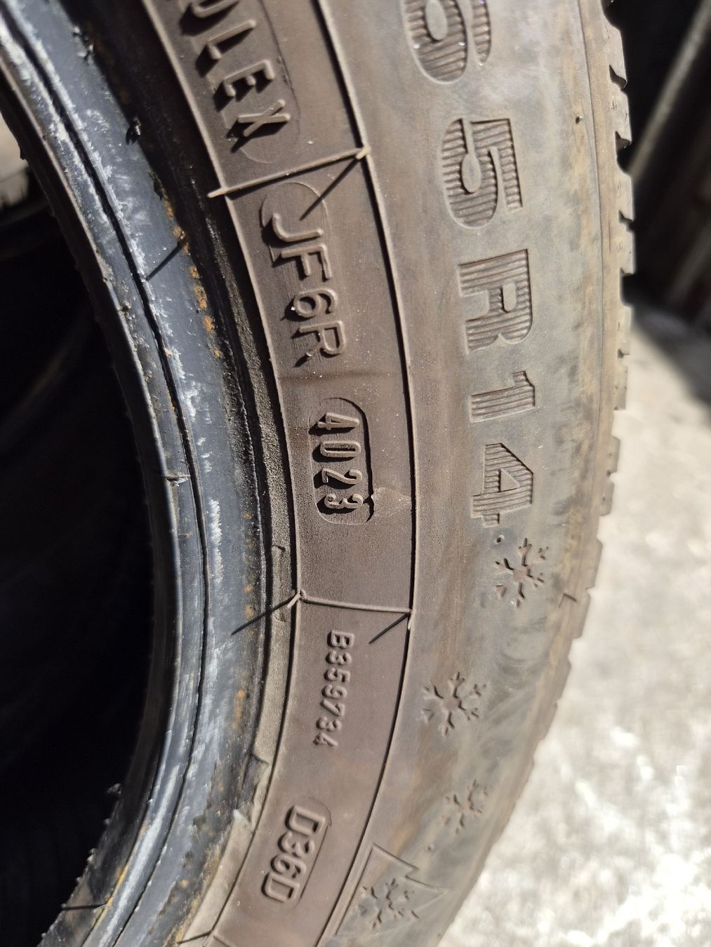 Dunlop Pneumatici & Ruote complete: 4x Pneu von Dunlop – Usato da Oftringen venduto da Trance_queen90 3