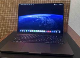 Apple Macbook Pro 14 M5 wie neu