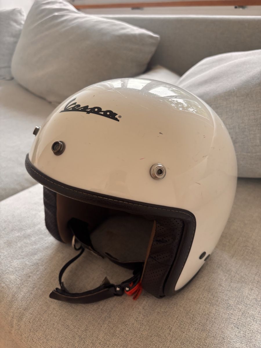 Vespa Helme & Visiere: Vespa Helm, grösse S – Gebraucht aus Bern von JoMM