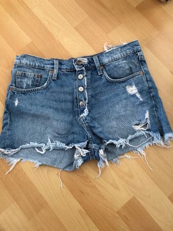 Jeanshose kurz Gr 38