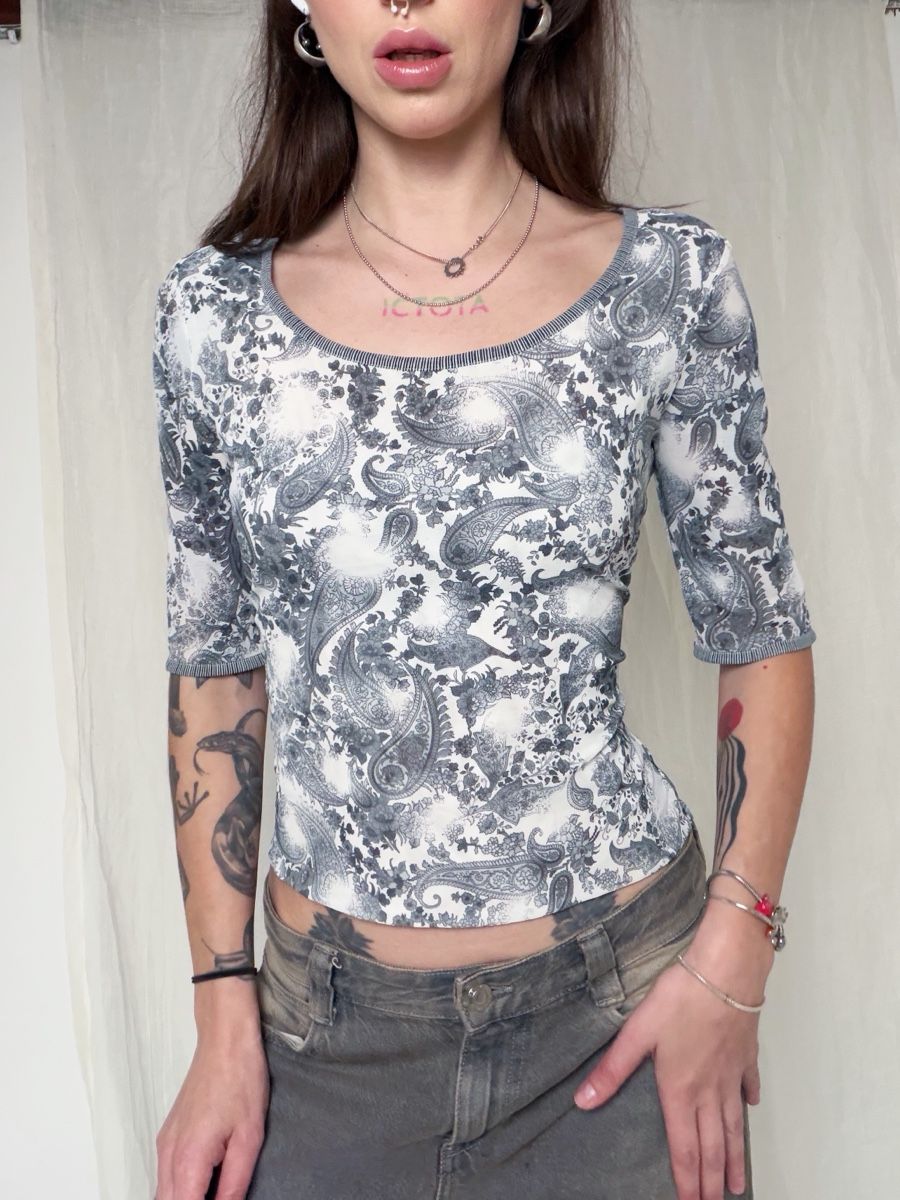 La Perla Top: LA PERLA STUDIO mesh top Paisley Print – Usato da Knonau venduto da Grapesvintage