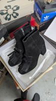 schwarze Stiefeletten
