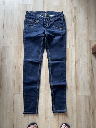 Jeans Femme GANG Valentina 28" bleu foncé neuf