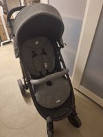 Kinderwagen von der Marke Joie