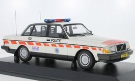 Volvo 240 GL Limousine 1984-1993 Politie Niederland weiss /
