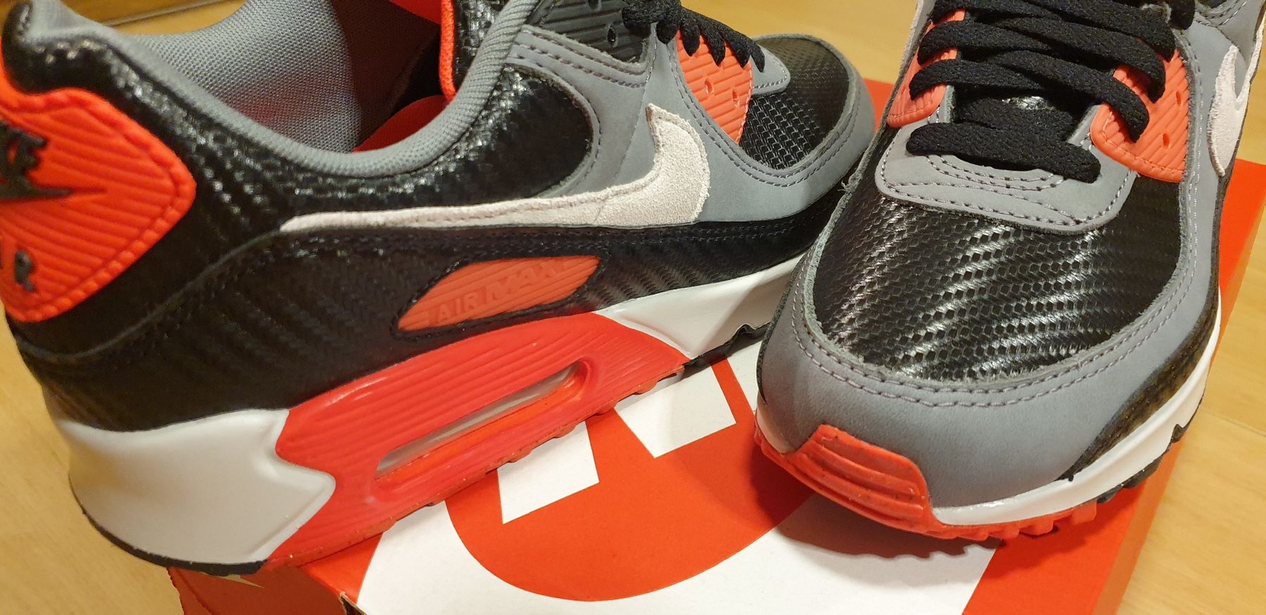 Nike Scarpe da uomo: Nike Air Max 90 Premium GR. 40 Neu mit Verpackung – Nuovo e nell'imballaggio originale da Val D Illiez venduto da SnowRoof 1