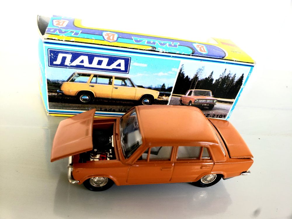 Maquette Busch Lada 1200 Orange - Échelle TT (1:120) - Modèle Réduit Neuf En Boîte