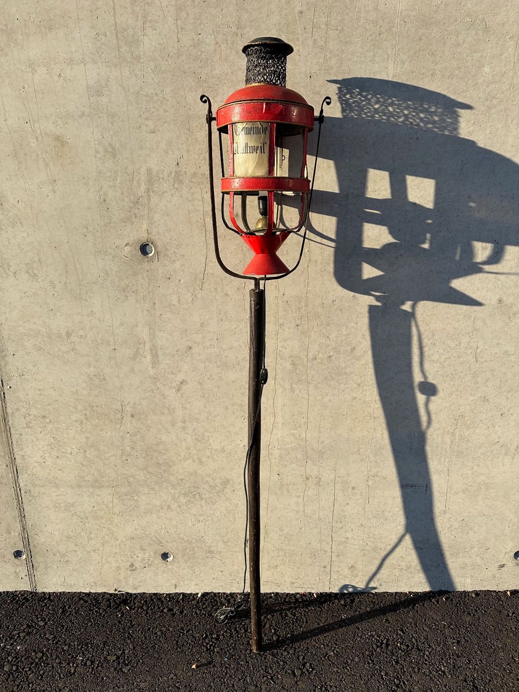 Lampen: Antike Leuchte, Elektrifizierte Petrolleuchte – Gebraucht aus Laufenburg von industrial-silence 8