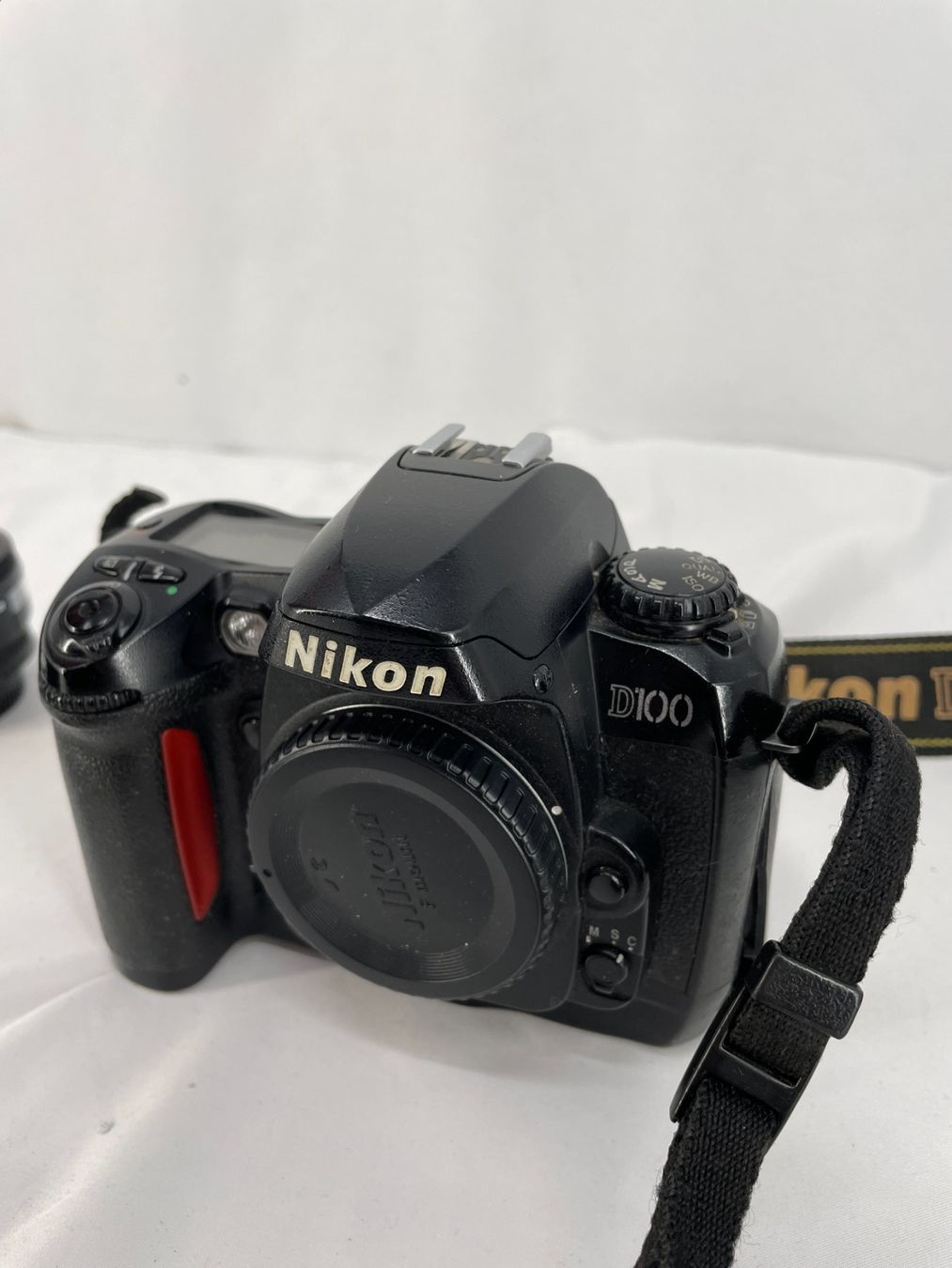 Nikon Kamera: NIKON boîtier D100 – Gebraucht aus Lausanne von PlusValue_Lausanne 1