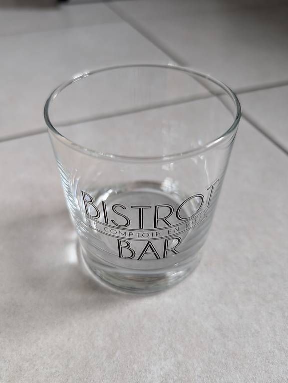 Verres: Vendo set bicchieri – D'occasion à Claro par eli_psx8 2