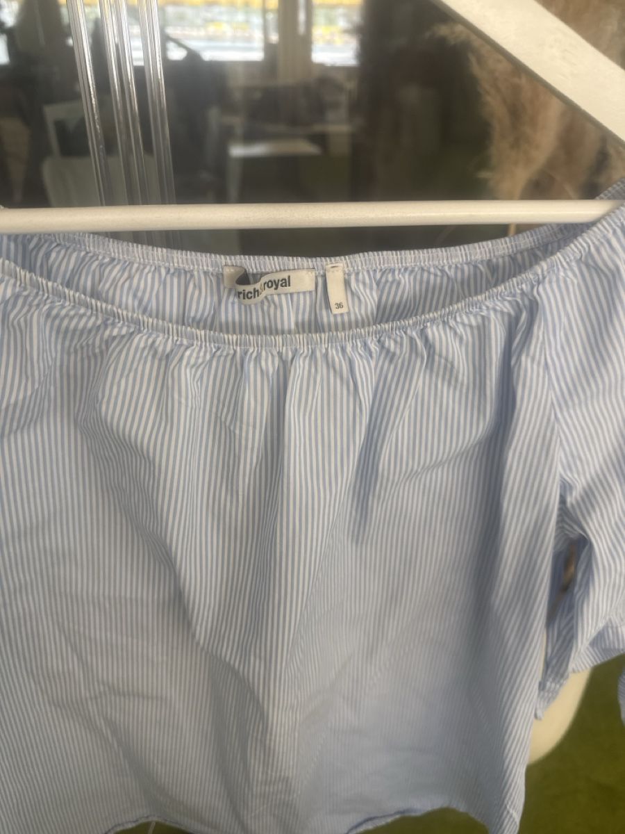 Rich & Royal Camicette: Rich&Royal Off-Shoulder Bluse, Gr. 36, Hellblau gestreift – Usato da Igis venduto da vobama 1