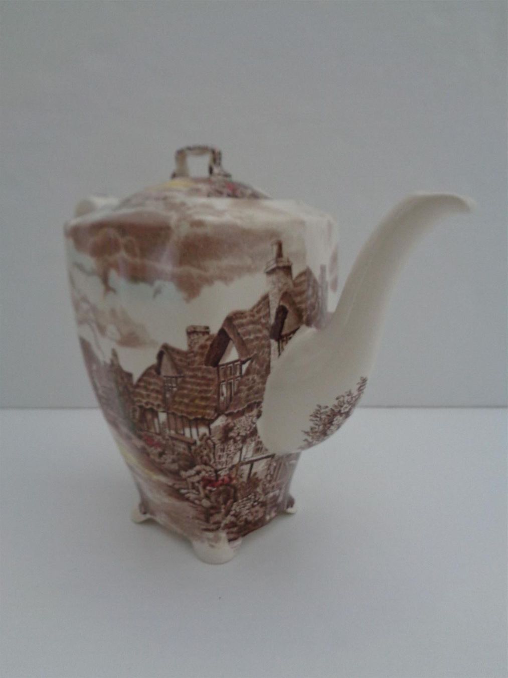 Teiere: Teekrug 1.4Liter Johnson Bros England – Usato da Chur venduto da omonia 2