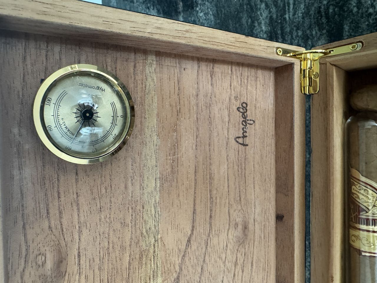 Humidor per sigari: Humidor – Usato da Bremgarten b. Bern venduto da Bbu 2