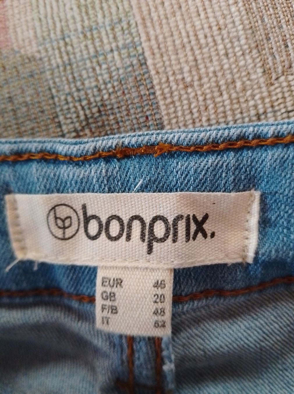 Jeans: Bootcut Jeans Grösse 46 NEU – Nuovo e nell'imballaggio originale da Rigi Kaltbad venduto da san_rxc2 2