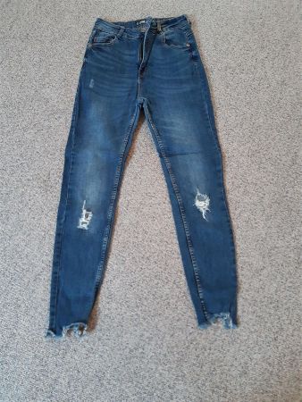 1 Paar Ripped-Jeans Grösse 28 (S)