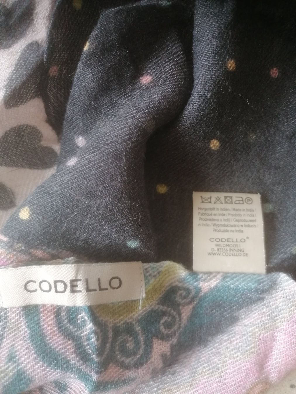 Codello Foulard & Sciarpe: Foulard von Codello – Usato da Wallisellen venduto da Muggeli1970 2