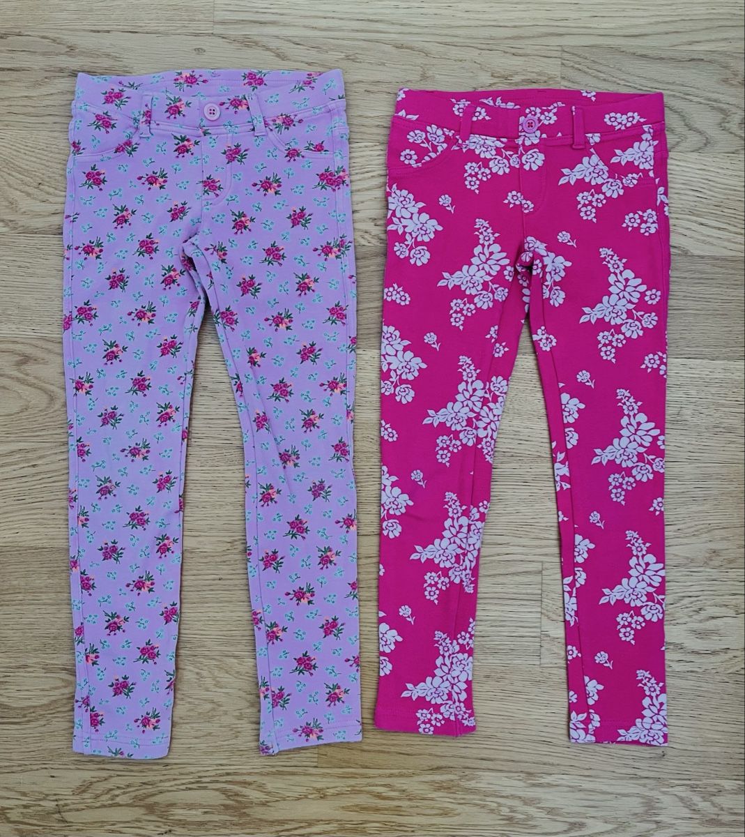 Pantaloni: 2 Pantalons legging Taille 116 – Usato da Sion venduto da FashionStore3