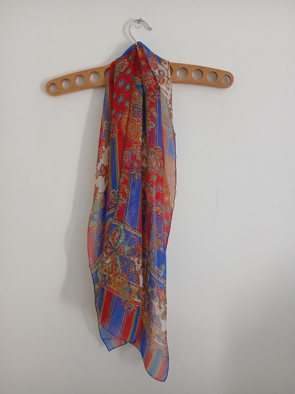 Foulards, Tücher & Schals: Fabiani Vintage scarf silk blue red – Neu (gemäss Beschreibung) aus Wil SG von tre_g2l7