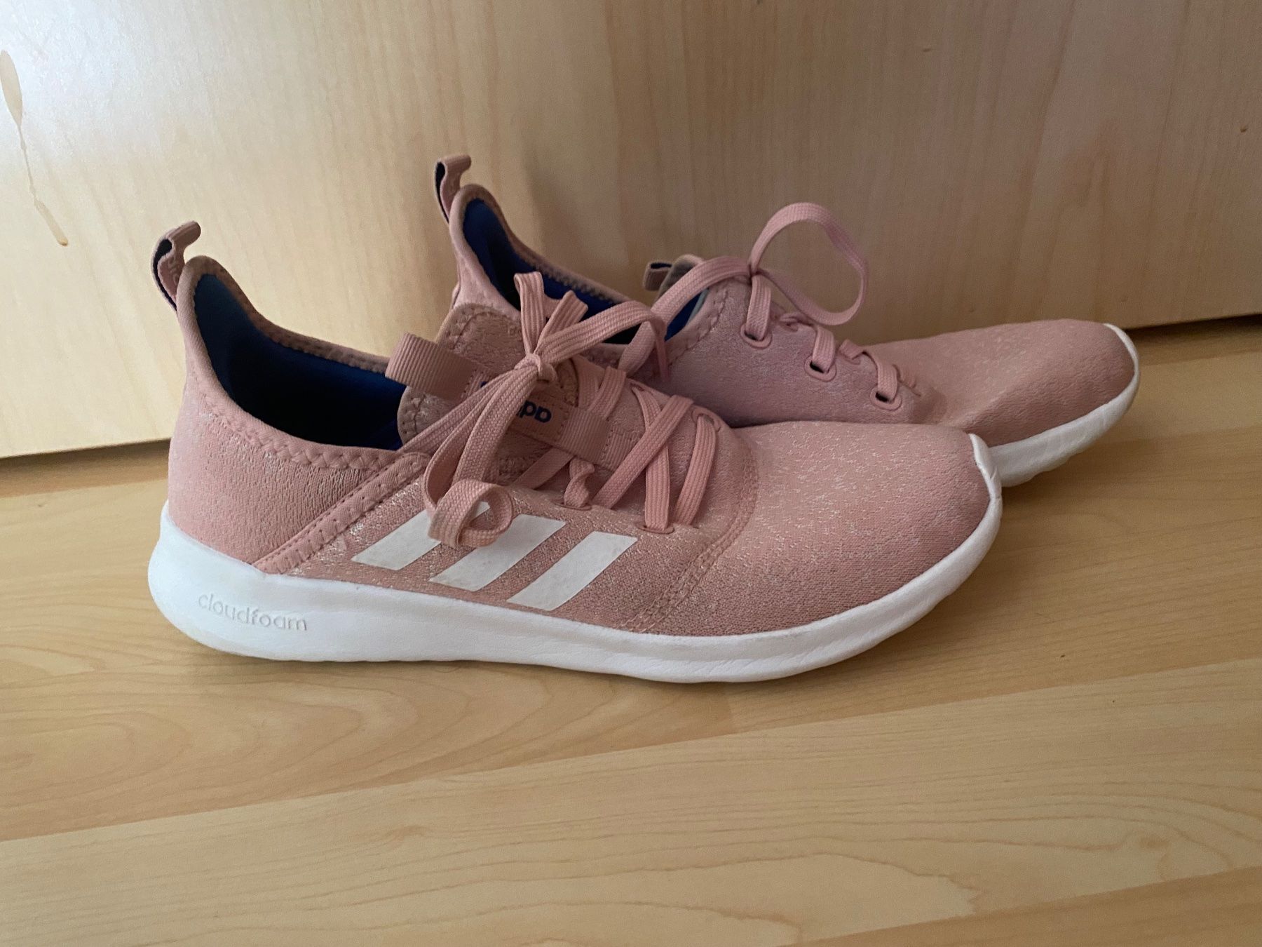 Adidas Scarpe da donna: Adidas Sportschuhe – Usato da Waltenschwil venduto da Tracy68 1
