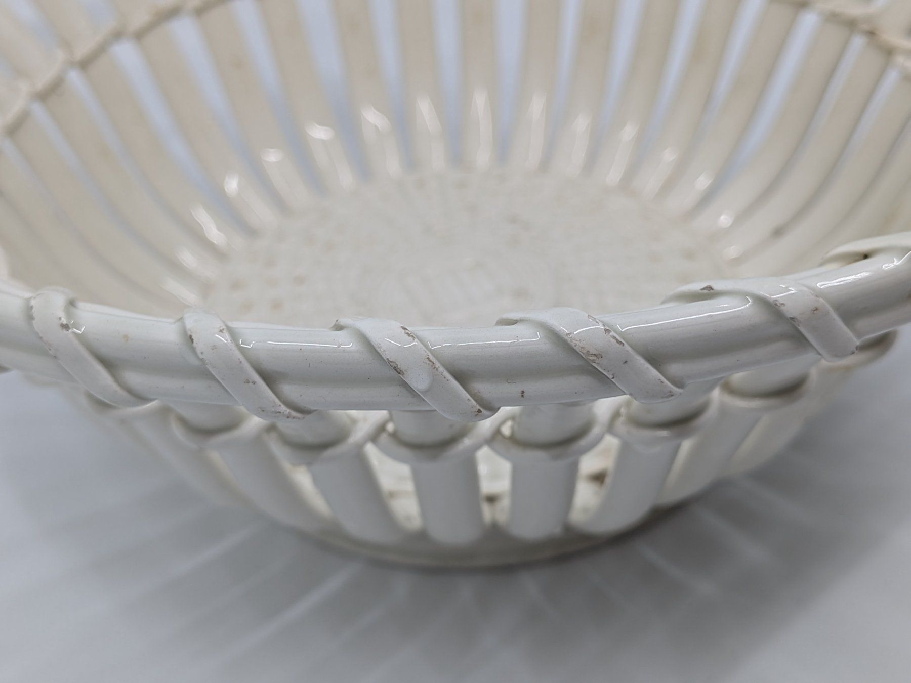 Ciotole: Antiker Faience Steingut Korb vermutlich Carouge? – Usato da Emmen venduto da magelan 6