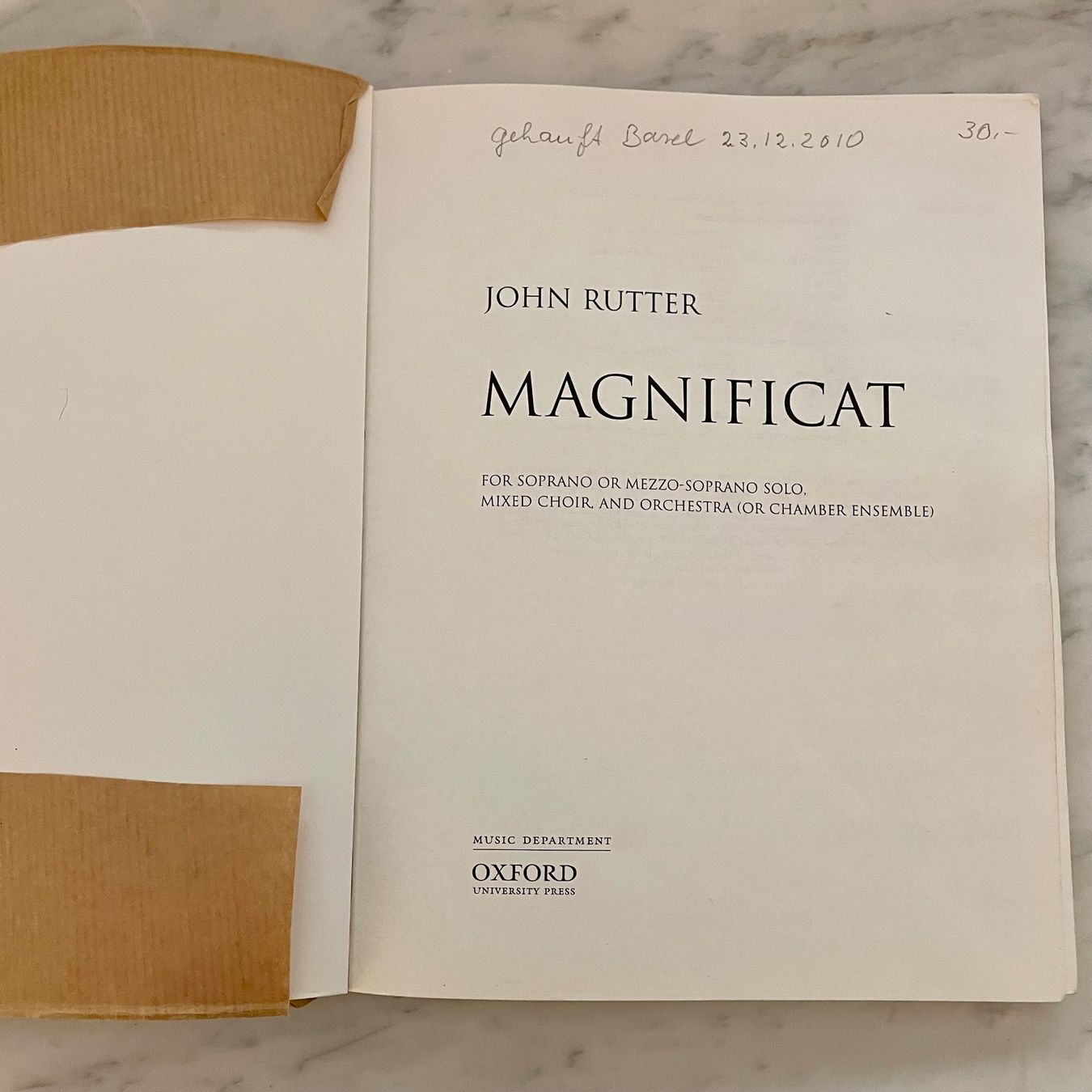 Libri: John Rutter Magnificat Klavierauszug – Usato da Liestal venduto da Coutellerie