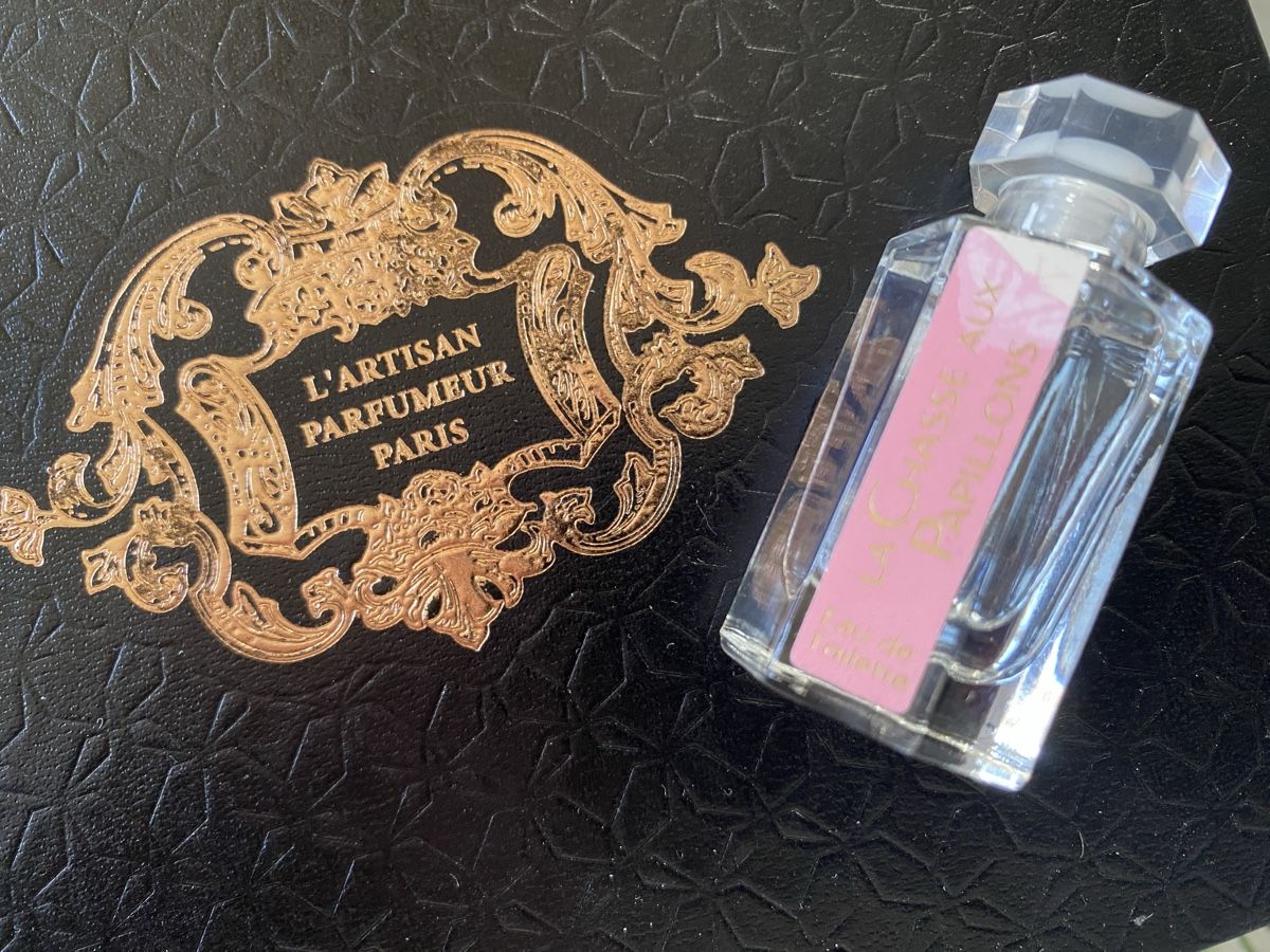 Profumi & Eau de Toilette: Miniature L'Artisan Parfumeur 5ml – Nuovo (secondo la descrizione) da Bouveret venduto da wes_7zll
