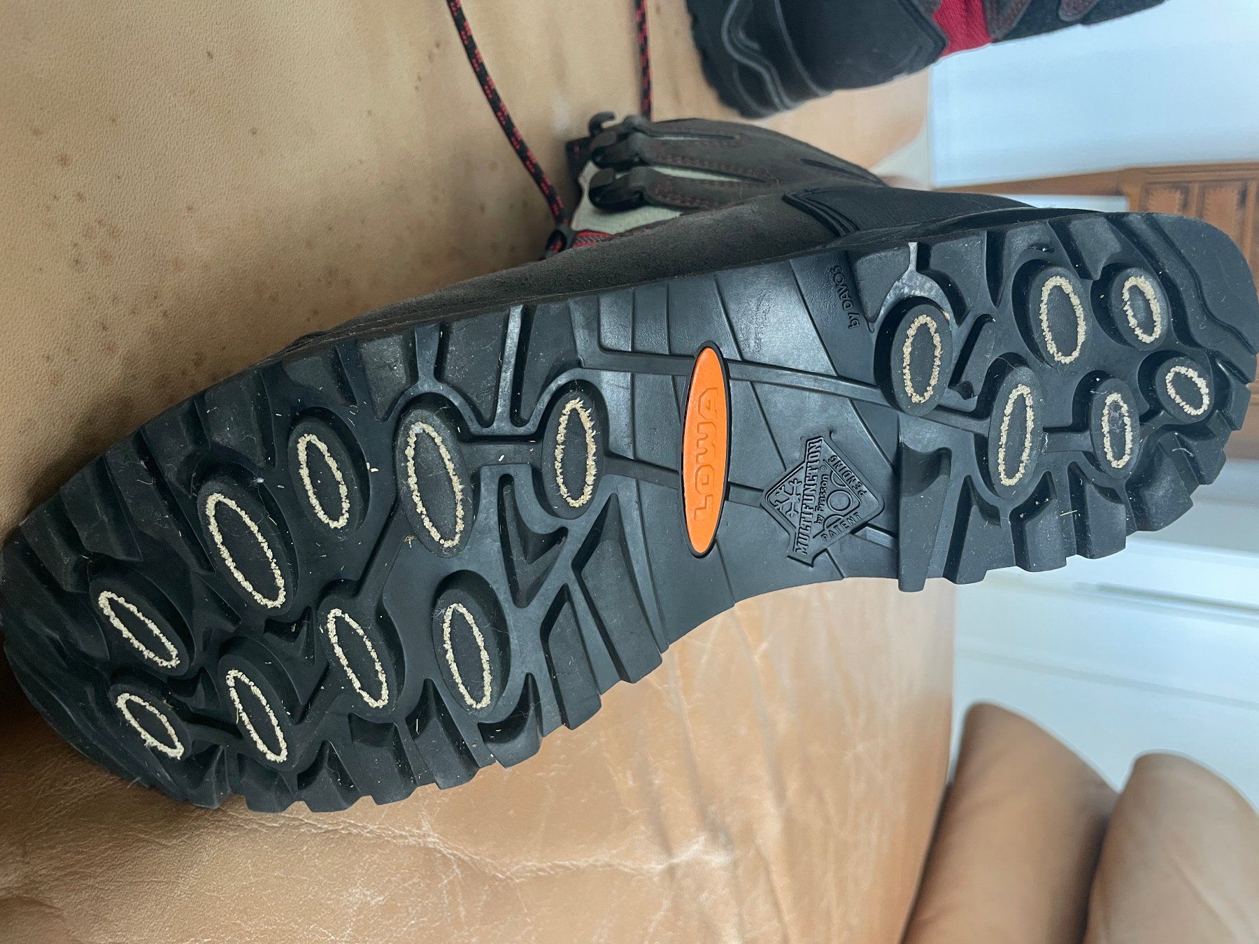 Lowa Scarpe da uomo: LOWA Wanderschuhe – Nuovo (secondo la descrizione) da Feuerthalen venduto da Tango120 1