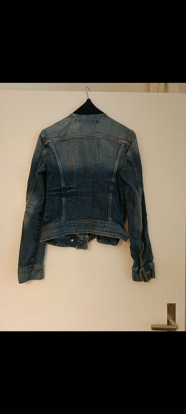 Zara Jacken: Denim Jacke TRF Zara – Gebraucht aus Bergdietikon von Bico01 1