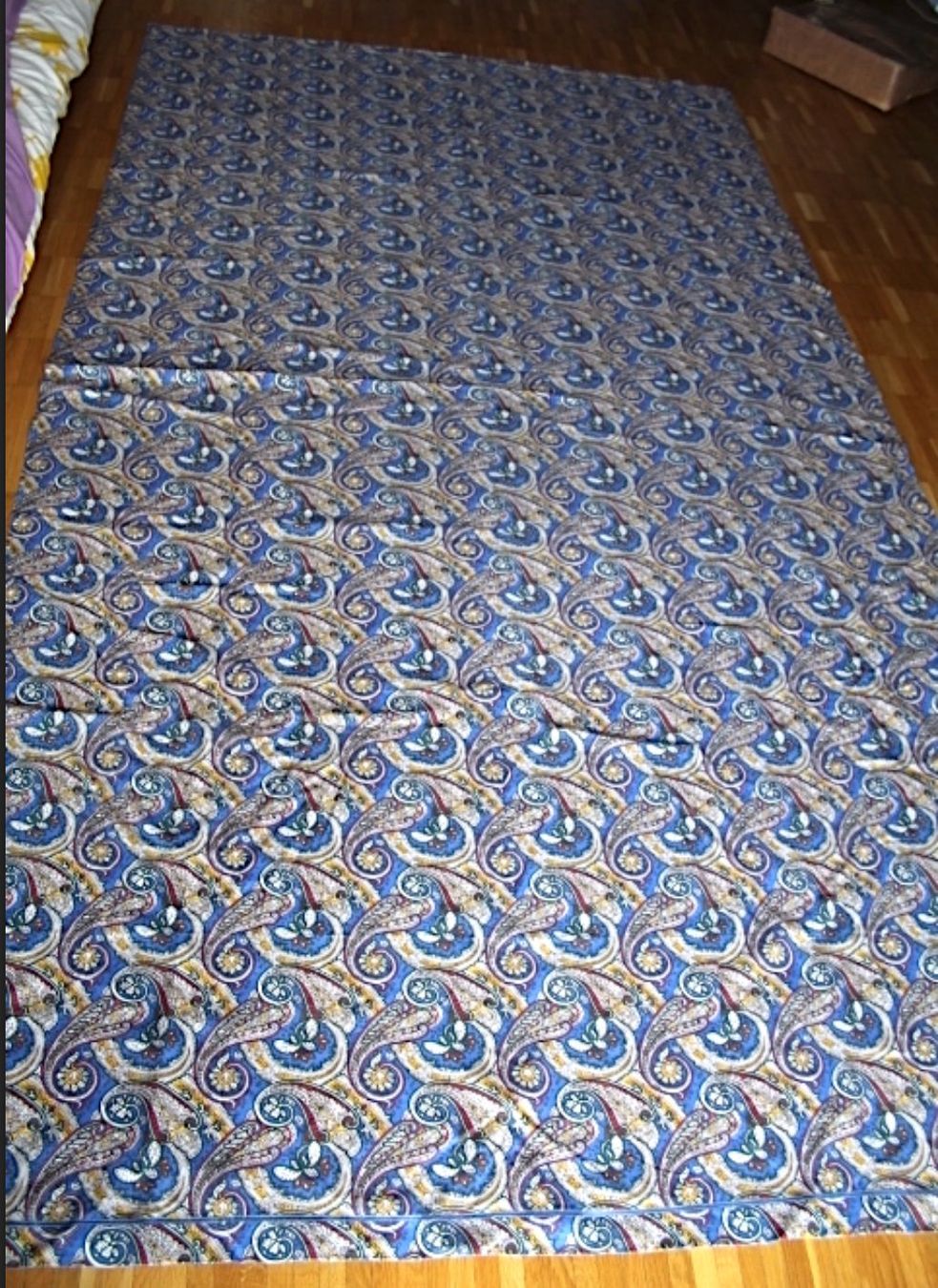 Altra biancheria da tavola: Stoff Paisley-Muster- Tischtuch 253 x 141 cm – Usato da Locarno venduto da fripui