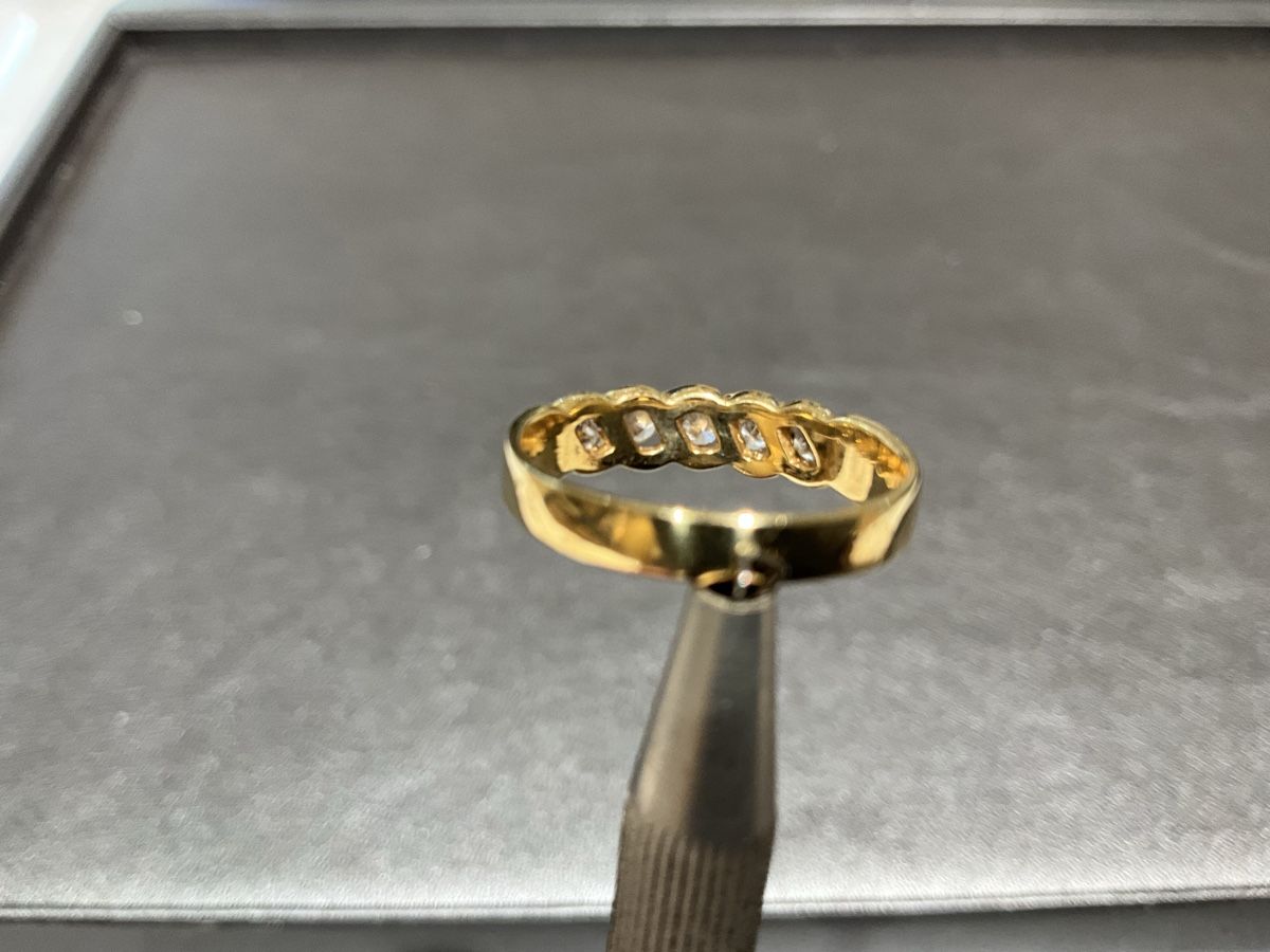 Anelli: Damenring 18k Gold mit Diamant – Usato da Schaffhausen venduto da glamour-shop 3