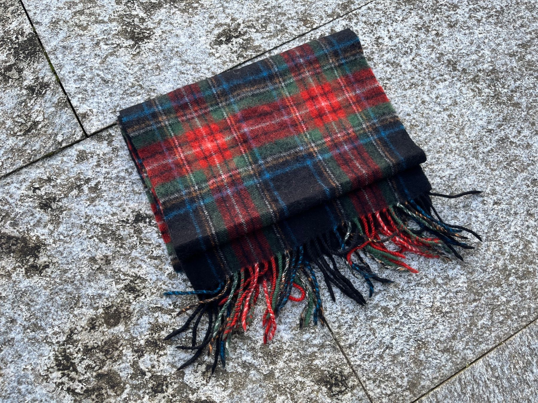 Foulard & Sciarpe: Schal Wolle Tartan – Usato da Bottmingen venduto da Puffsack