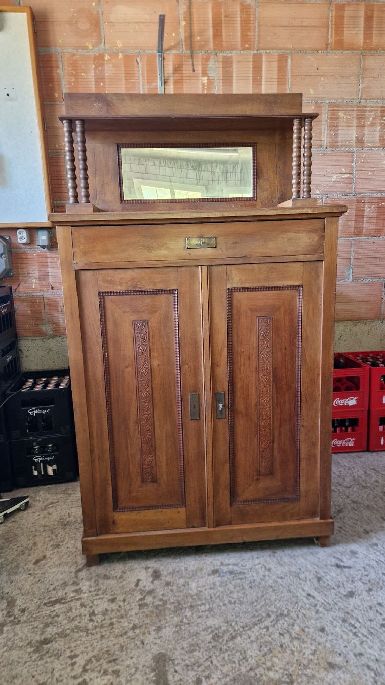 Cassettiere: Antik Sideboard Schrank Kommode – Usato da Unterlunkhofen venduto da M.Werder