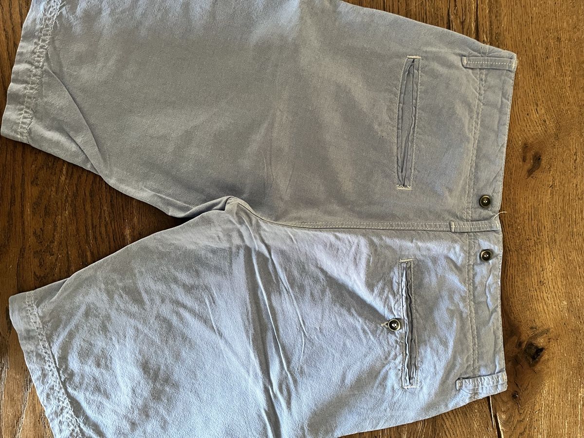 Pantaloni: Bershka Bermudas – Usato da Chur venduto da Mbadimeischter 2