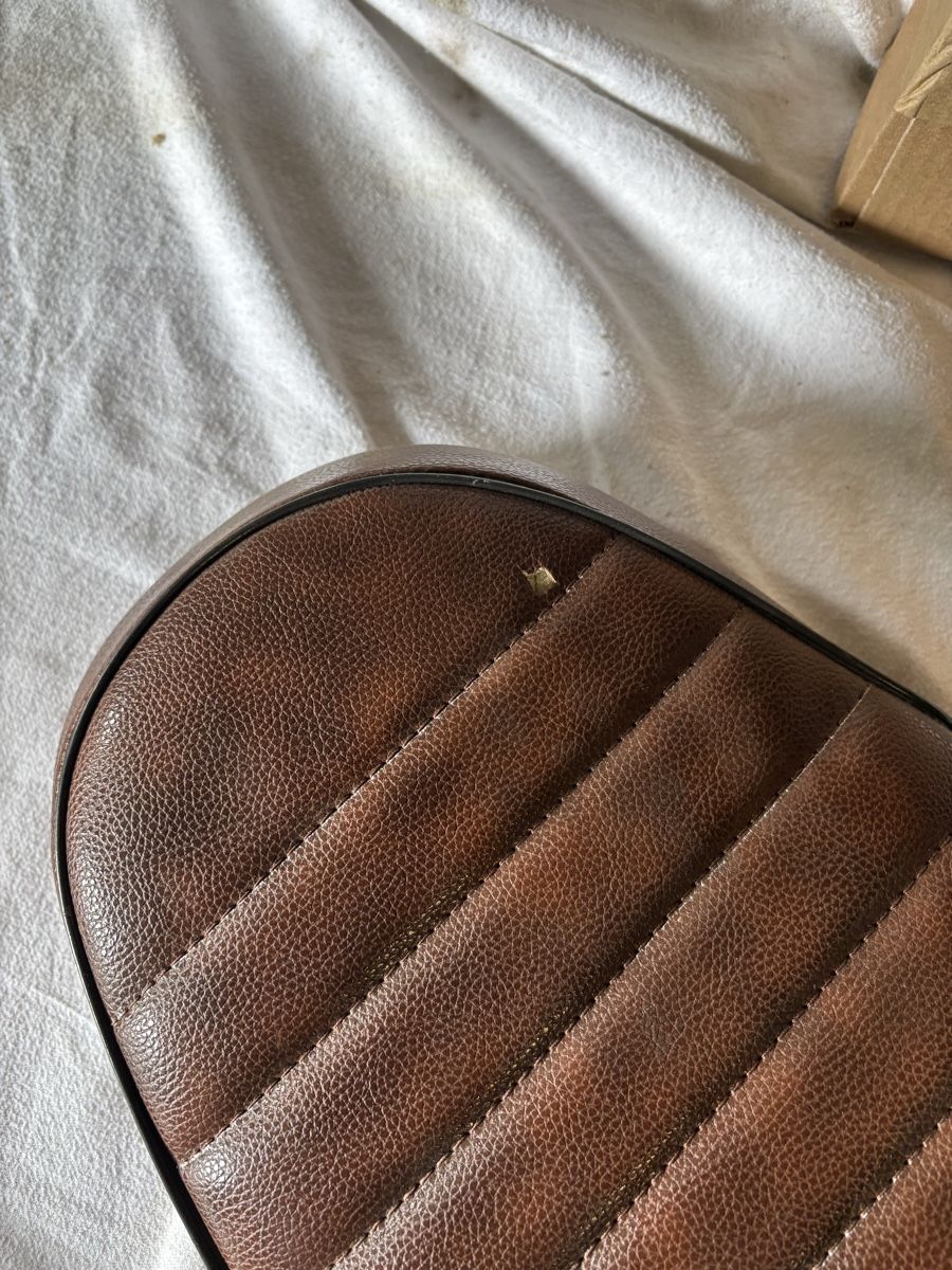 Toutes les pièces détachées moto: Sattel – D'occasion à Schötz par Harley35 7