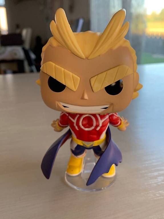 Pop Mart Statuette: Pop All Might – Nuovo (secondo la descrizione) da Cugy FR venduto da gre_mqy7
