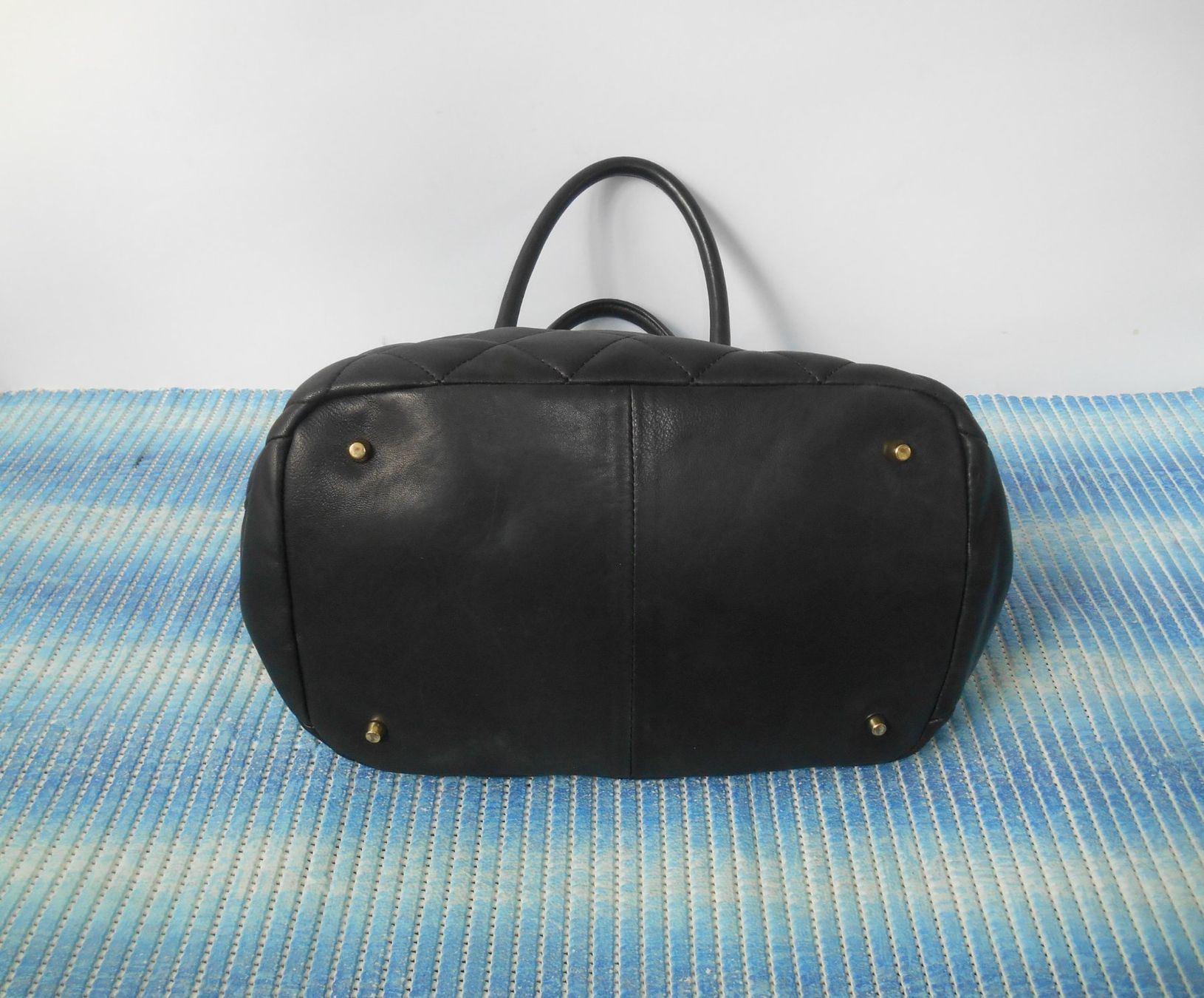 DKNY Borse da donna: DKNY Leder Handtasche schwarz – Usato da Basel venduto da Birs868 4
