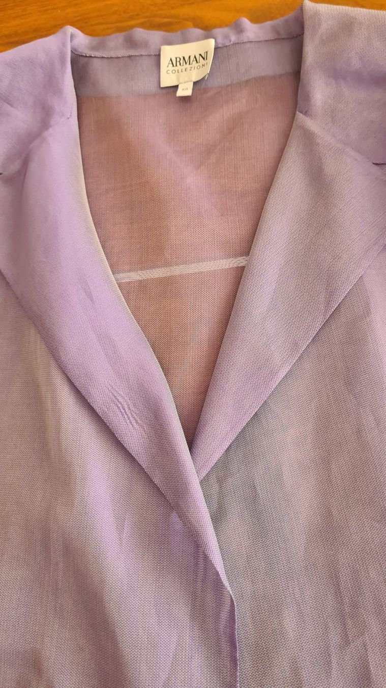 Armani Camicette: ARMANI COLLEZIONE  bluse jacke – Usato da Minusio venduto da Ninfa54 1